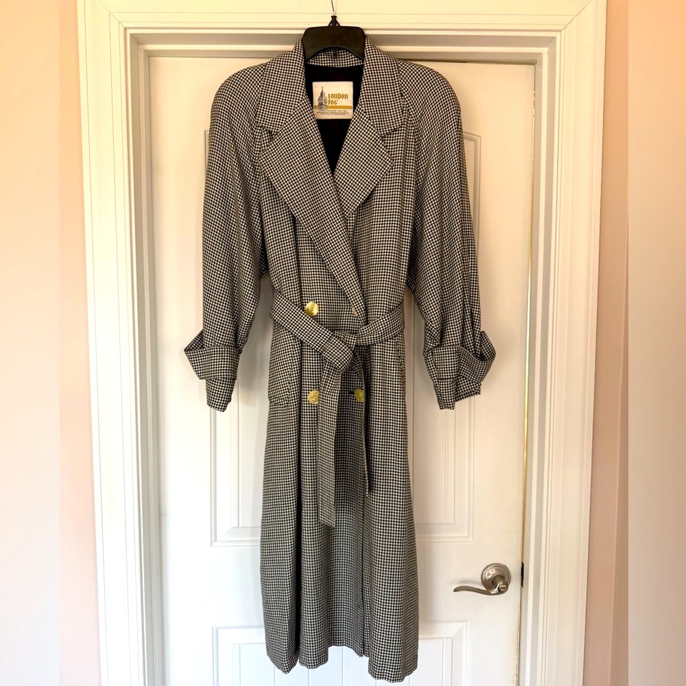 London Fog EUC Women’s Trench Coat Size 8P
